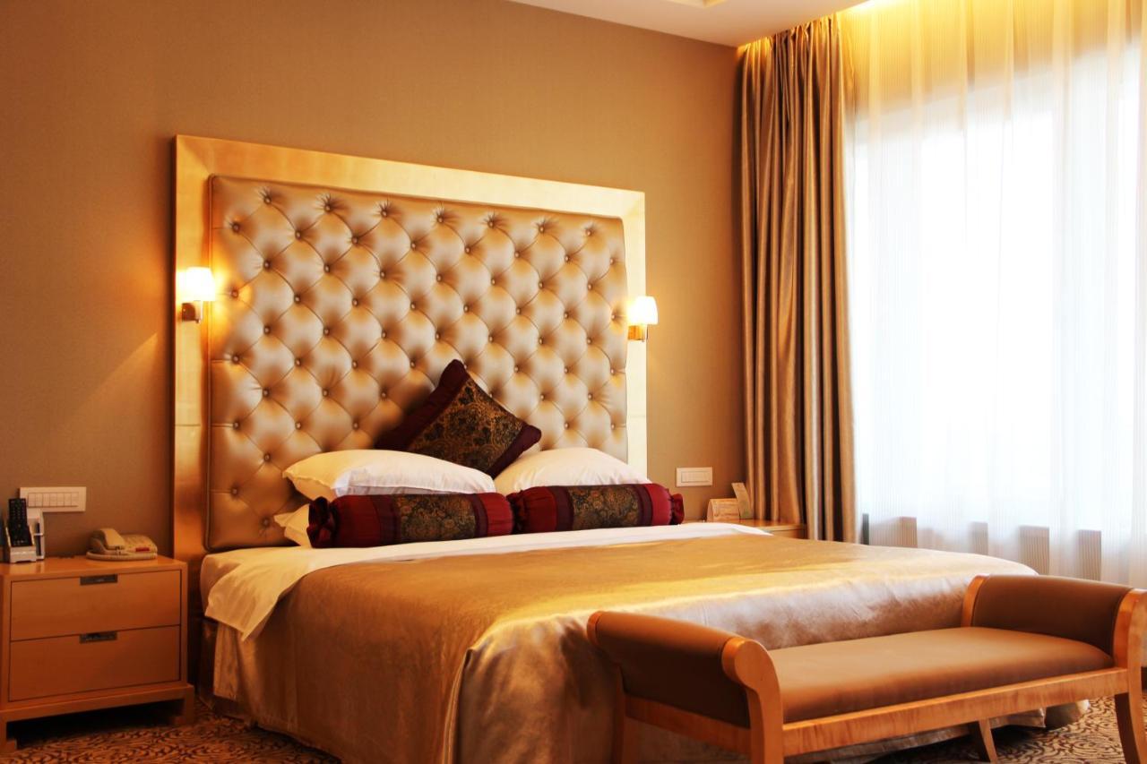 Glarun Jinling Hotel Nanjing  Exterior foto