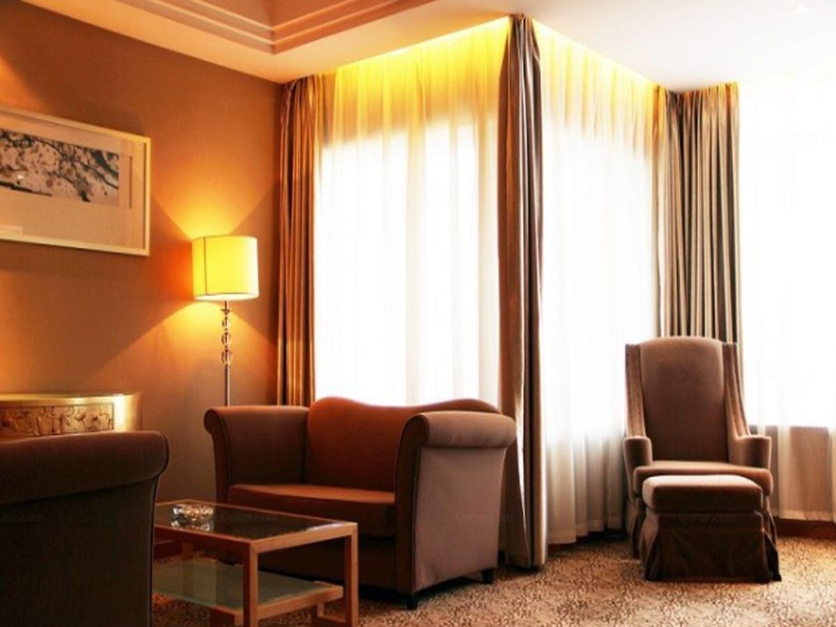 Glarun Jinling Hotel Nanjing  Exterior foto